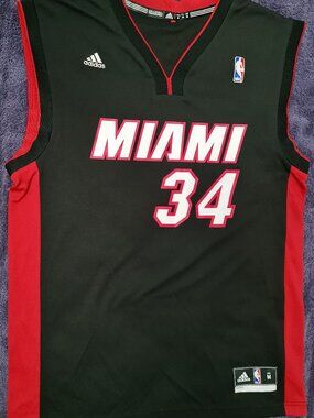 THE MIAMI HEAT RAY ALLEN JERSEY # 34 -SIZE M READ THE DESCRIPTION